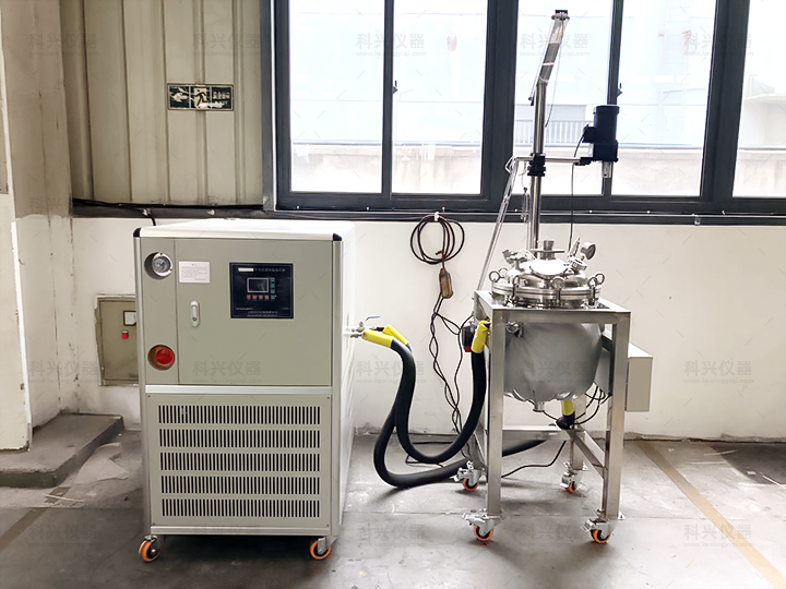 上?？婆d儀器與上海某塑料有限公司